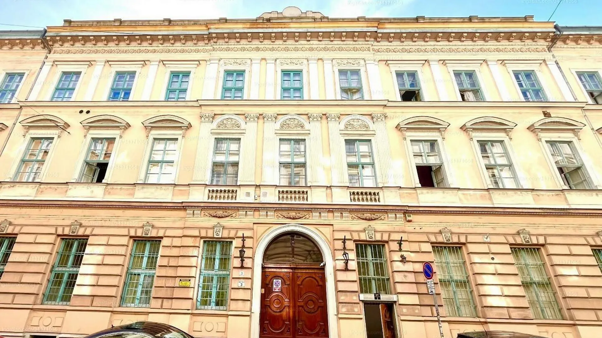 Cozy & Green Downtown Residence Budapest 0*,