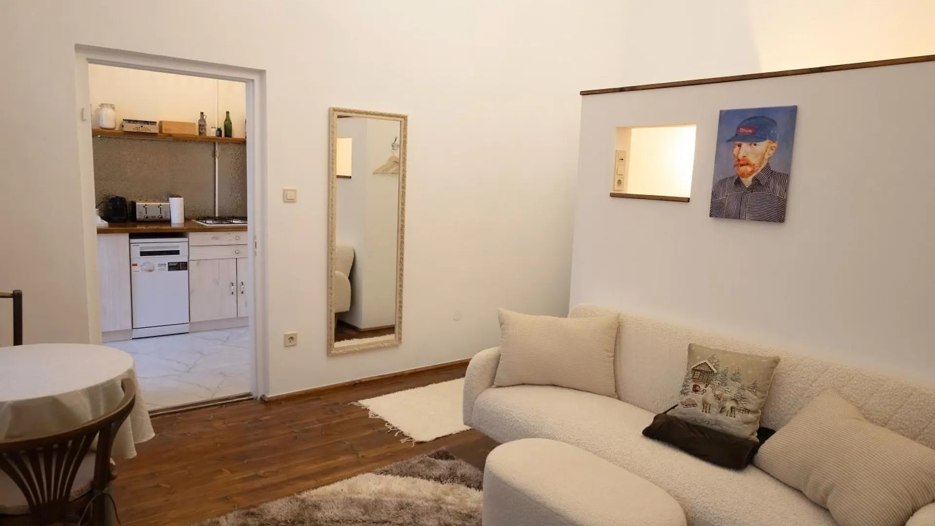 Cozy & Green Downtown Residence Budapest